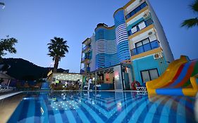 Yade Luxe Hotel